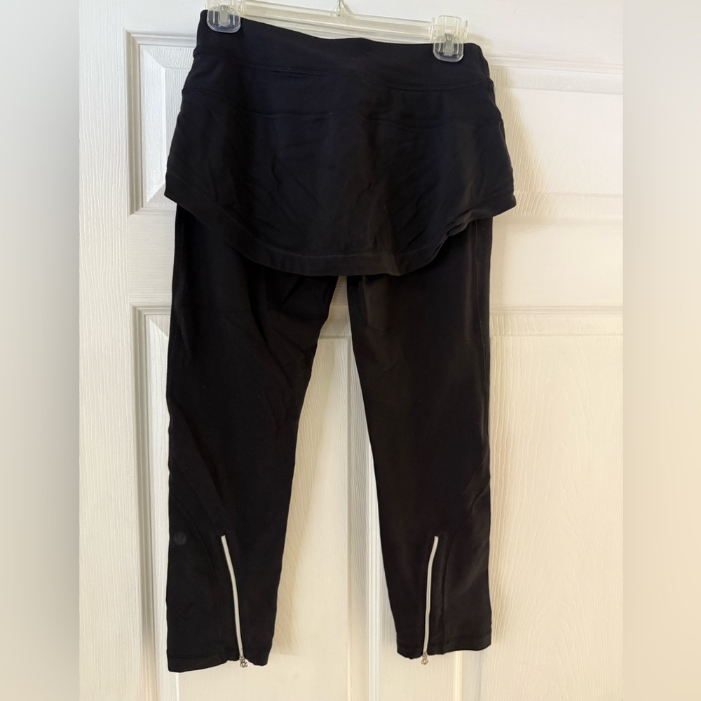 Lululemon leggings with skirt